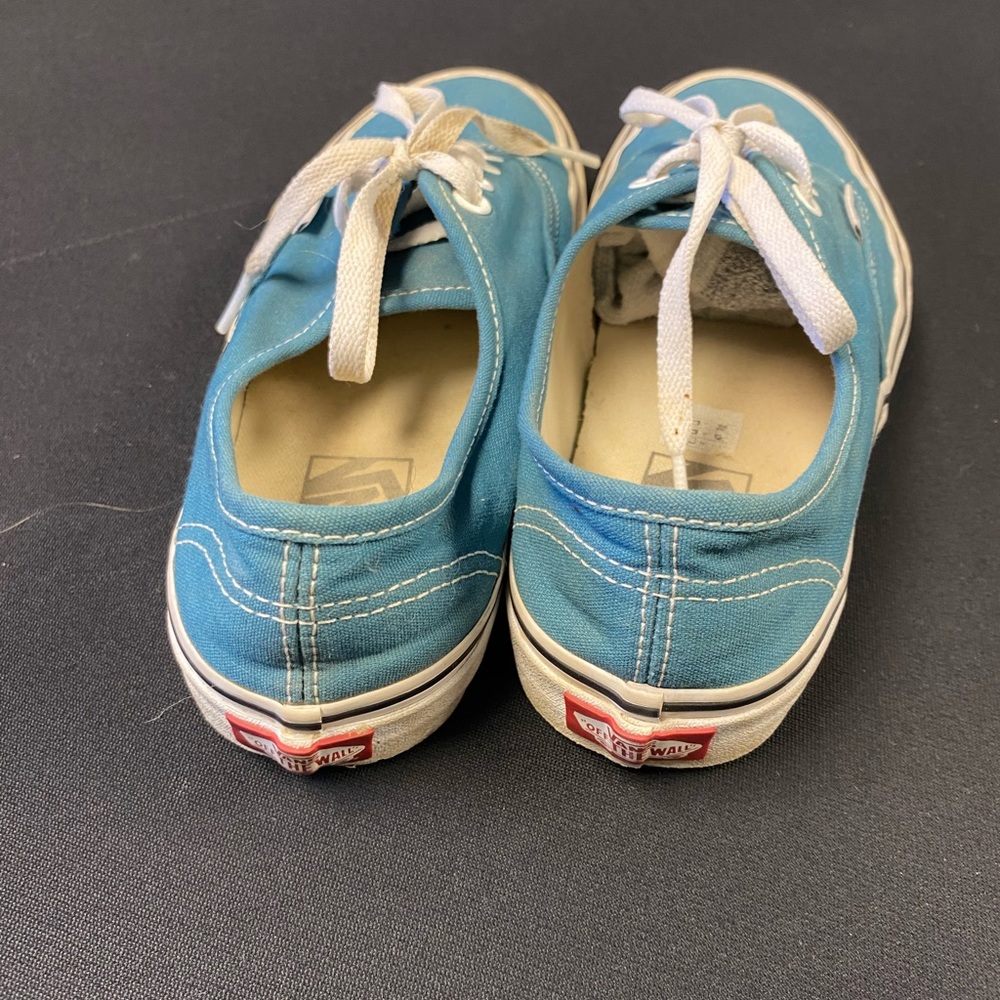 Vans - Picture 4 of 7